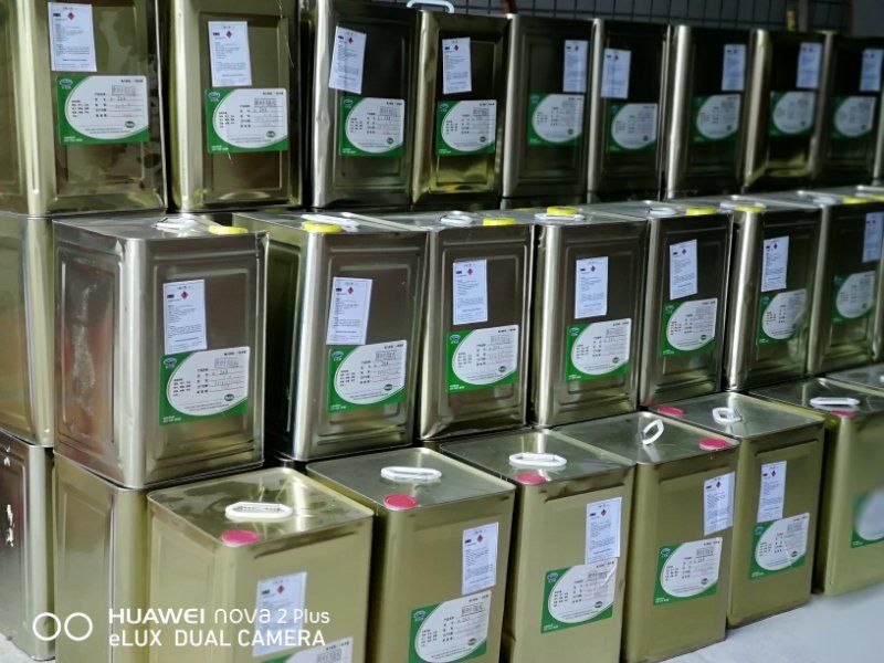 粘彩钢板胶水--选择聚力粘彩钢板强力胶水保证15年不开胶！