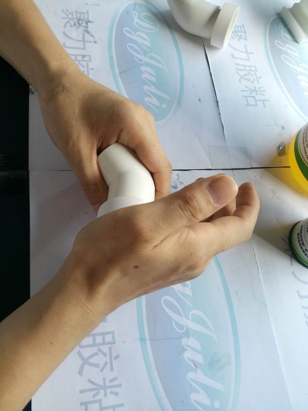 PP粘PVC粘接剂 PP粘PVC粘接剂