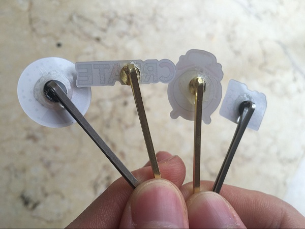 铁粘PVC用什么胶水？小面积的用聚力牌金属专用瞬间胶水