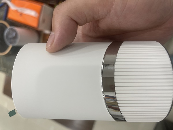瞬间胶水粘接车载加湿器效果