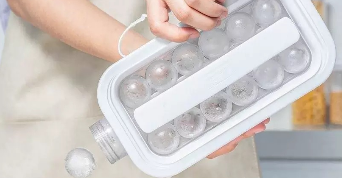 食品级硅胶密封胶加持,冰格水壶安全无虞